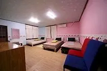Gdygla Guesthouse Jeju